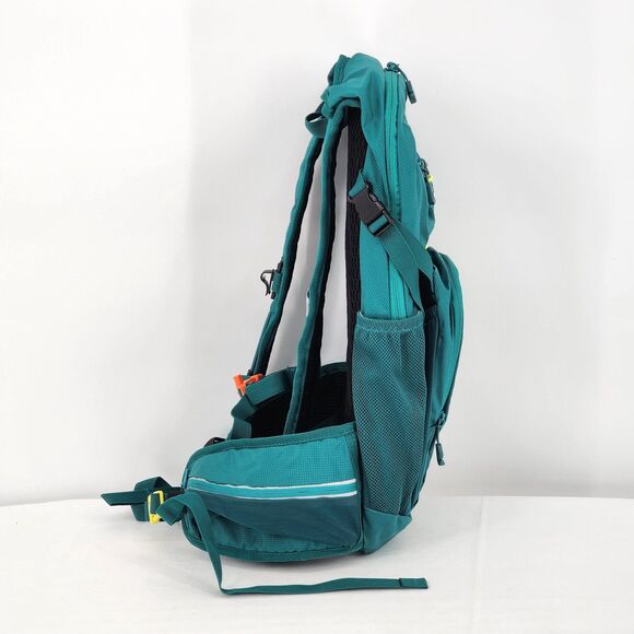 NEVO Rhino Hydration Backpack 18L Insulated with 3L Water Bladder NWOT - Picture 4 of 14